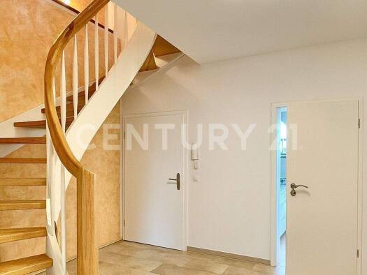 Maisonette zur Miete 1.500 € 3 Zimmer 146 m² 2. Geschoss frei ab 01.03.2026 Leuben Dresden 01257