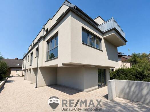 Reihenmittelhaus zum Kauf - Erstbezug 1.790.000 € 18 Zimmer 387 m² 488 m² Grundstück Wien 1110