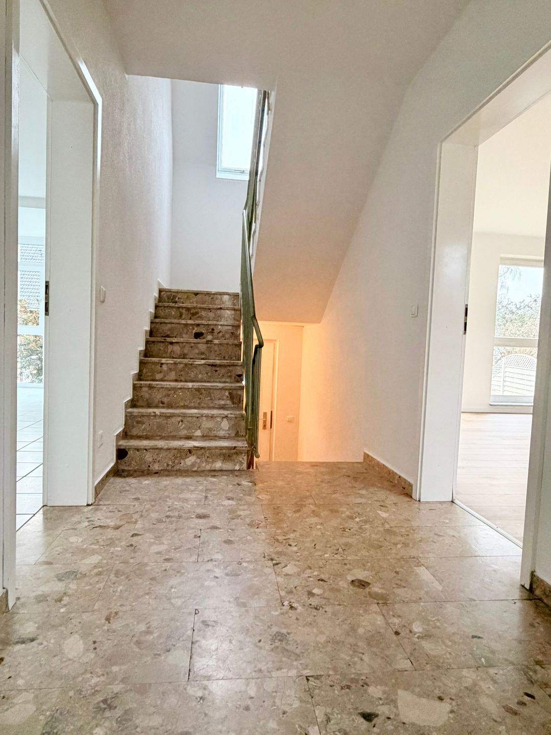 Property thumbnail 11