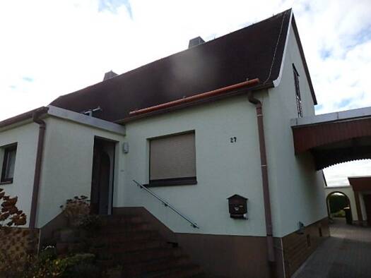 Doppelhaushälfte zum Kauf 100.000 € 80 m² 844 m² Grundstück Siedlung 27 Großschirma 09603