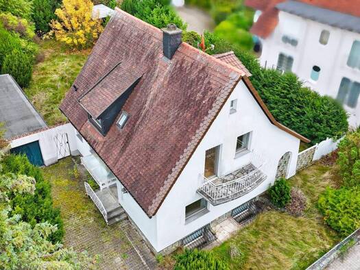 Haus zum Kauf 979.000 € 6 Zimmer 120 m² 808 m² Grundstück Am Park 3 Schwalbach am Taunus 65824