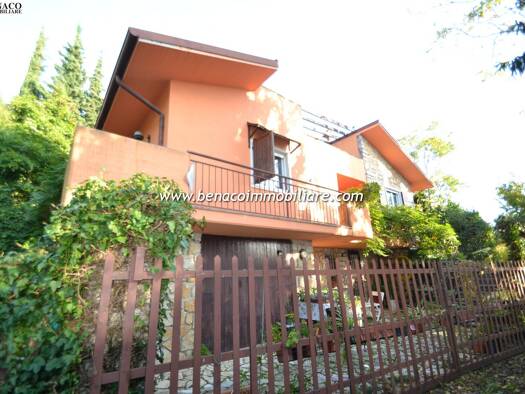 Haus zum Kauf 1.200.000 € 4 Zimmer 230 m² 2.000 m² Grundstück frei ab sofort Via Ca' Schena San Zeno di Montagna 37010