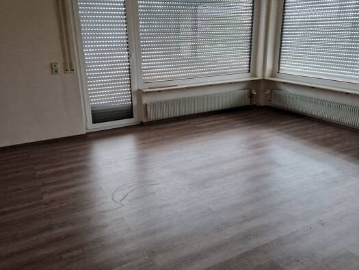Wohnung zur Miete 1.100 € 4 Zimmer 120 m² Geschoss 2/3 frei ab sofort Schwieberdingen Schwieberdingen 71701