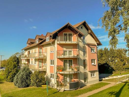 Wohnung zum Kauf 84.000 € 2 Zimmer 58 m² frei ab sofort Taubenheimer Straße 26 Ullendorf Klipphausen 01665