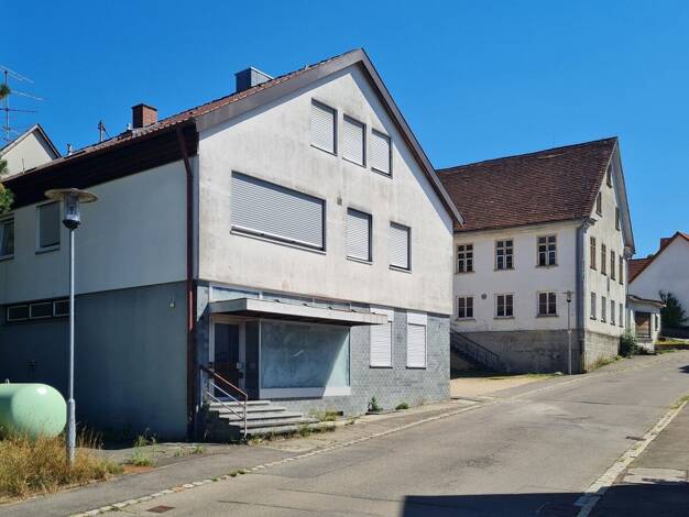 Haus zum Kauf 500.000 € 18 Zimmer 550 m² 2.650 m² Grundstück Erbach Erbach 89155