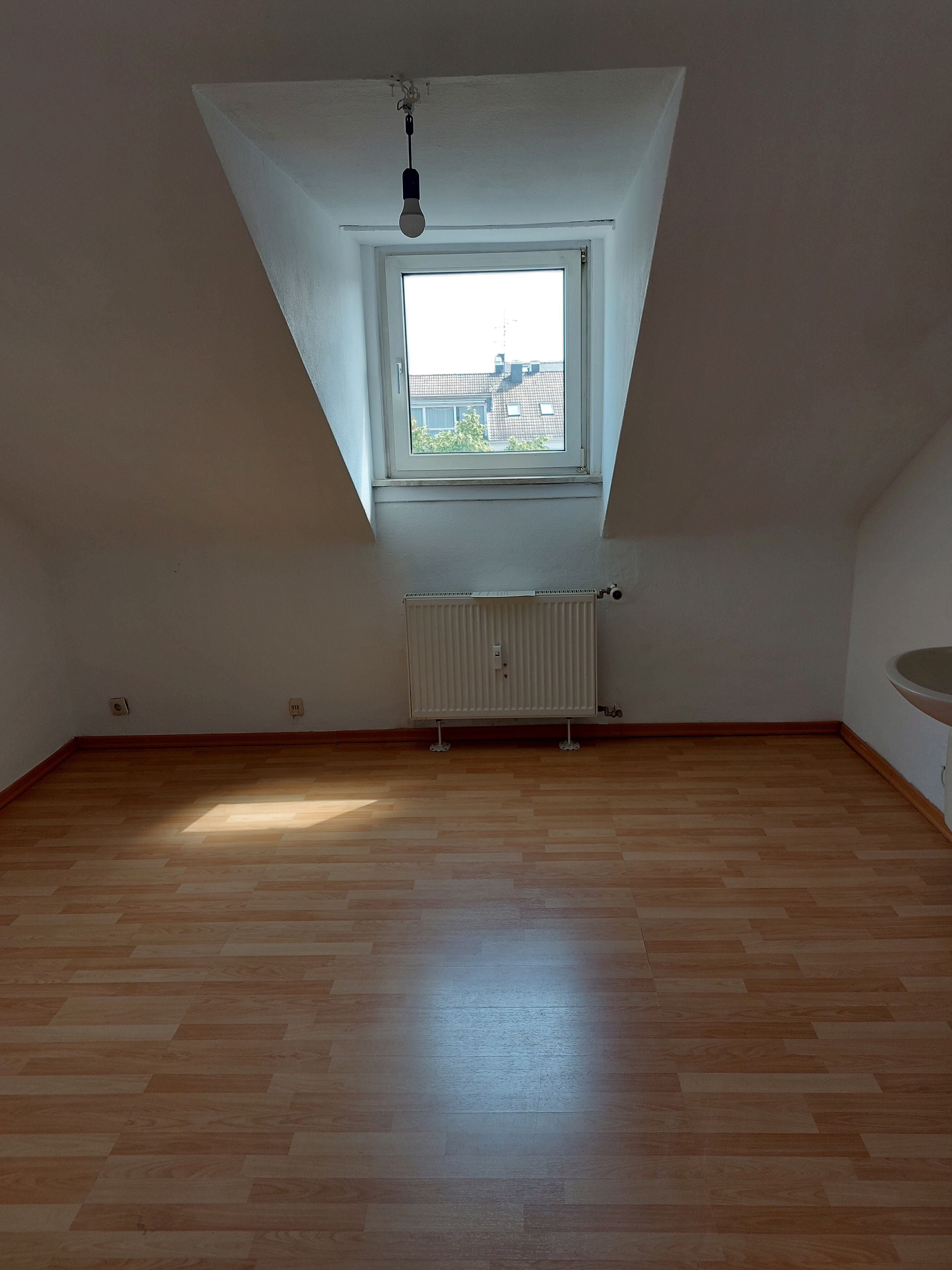 Wohnung zur Miete 330 € 1 Zimmer 12,5 m²<br/>Wohnfläche 5.<br/>Geschoss ab sofort<br/>Verfügbarkeit Reuterweg xx Westend - Süd Frankfurt am Main 60323