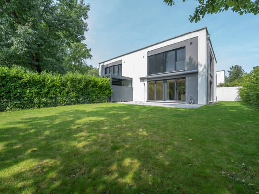 Doppelhaushälfte zur Miete 2.700 € 5 Zimmer 144,7 m² 300 m² Grundstück frei ab sofort Weiherhaus Nürnberg-Weiherhaus 90455