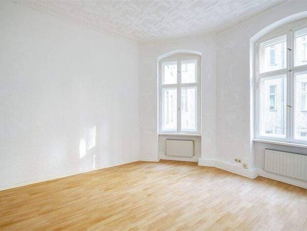 Wohnung zum Kauf 215.000 € 1 Zimmer 31,2 m² 3. Geschoss frei ab sofort Pfalzburger Str. 51 Wilmersdorf Berlin 10717