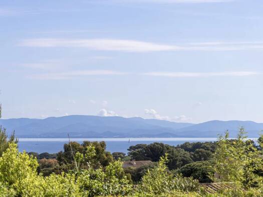 Einfamilienhaus zum Kauf 1.990.000 € 260 m² 1.610 m² Grundstück La Bayorre-Hautes Loubes Hyères 83400