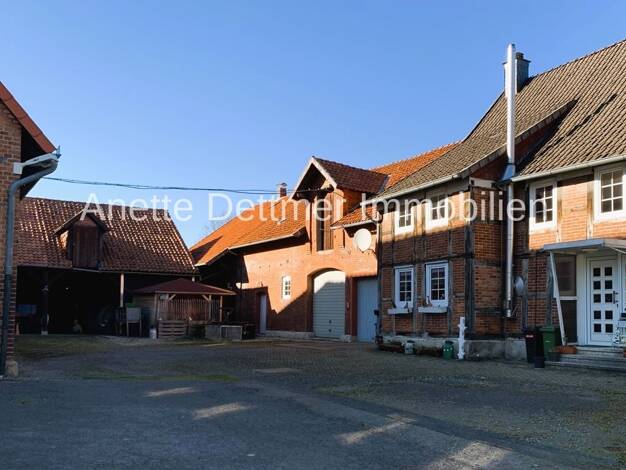 Haus zum Kauf 270.000 € 6 Zimmer 221,5 m² 2.614 m² Grundstück Gronau Gronau 31028