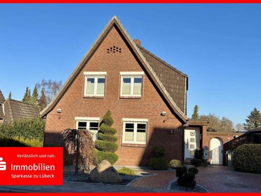 Einfamilienhaus zum Kauf 350.000 € 4 Zimmer 137 m² 1.200 m² Grundstück frei ab 01.09.2026 Kücknitz Lübeck 23569