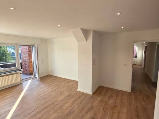 Wohnung zur Miete 1.000 € 3,5 Zimmer 100 m² Geschoss 3/3 frei ab 01.08.2026 Neheim-Hüsten Arnsberg 59755
