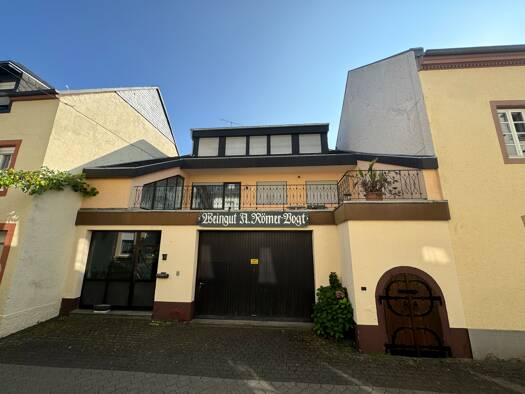 Haus zum Kauf 489.000 € 10 Zimmer 397 m² 906 m² Grundstück frei ab sofort Kinheim Kinheim 54538