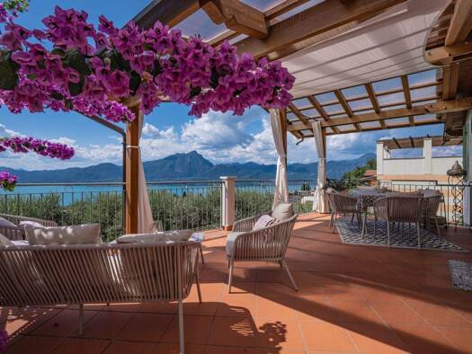 Villa zum Kauf 1.580.000 € 3 Zimmer 145 m² 870 m² Grundstück frei ab sofort Via Corrubbio 57 Torri del Benaco 37010