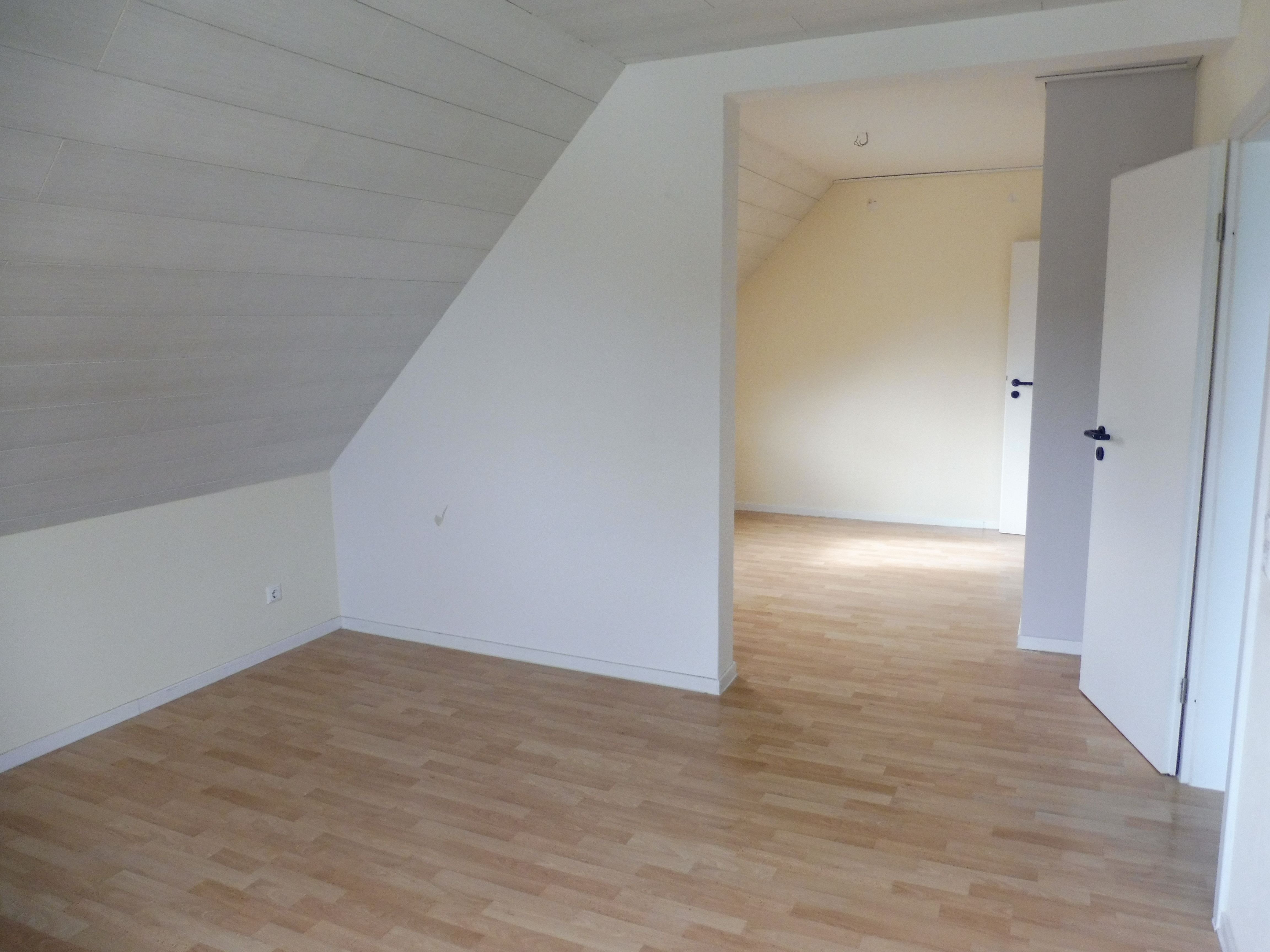 Wohnung zur Miete 450 € 2 Zimmer 63 m²<br/>Wohnfläche 2.<br/>Geschoss ab sofort<br/>Verfügbarkeit Stadtzentrum Werl 59457