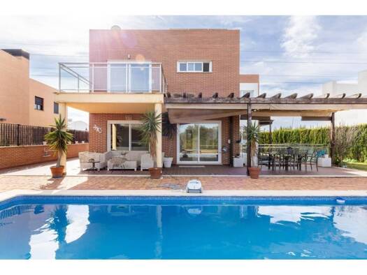Villa zum Kauf 1.980.000 € 6 Zimmer 1.250 m² 1.250 m² Grundstück >Carrer de la Perdiu > Bétera 46117