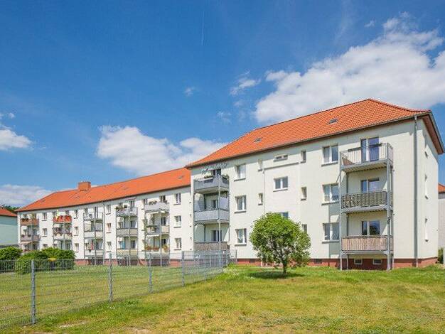 Wohnung zur Miete 476 € 3 Zimmer 69 m² 1. Geschoss frei ab 31.08.2026 Eggersdorfer Straße 44 Fermersleben Fermersleben 39122