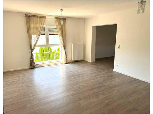 Wohnung zur Miete 900 € 3,5 Zimmer 90 m² 1. Geschoss frei ab sofort Bruchhof Homburg 66424