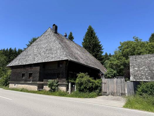 Bauernhaus zum Kauf 690.000 € 10 Zimmer 309 m² 3.267 m² Grundstück frei ab sofort Aha Schluchsee 79859