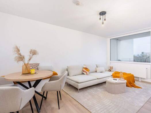 Wohnung zum Kauf 299.500 € 2 Zimmer 56 m² 4. Geschoss Iltisstraße 148 Neuehrenfeld Köln 50825
