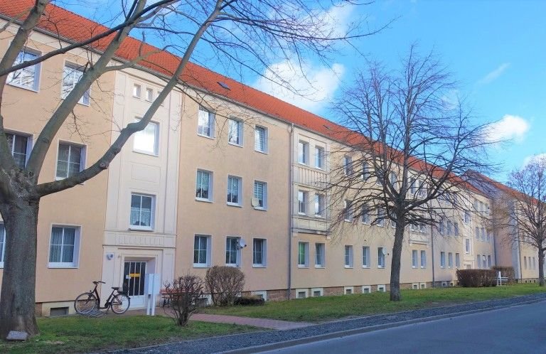 Wohnung zur Miete 363 € 3 Zimmer 66 m²<br/>Wohnfläche 1.<br/>Geschoss 01.01.2025<br/>Verfügbarkeit Goethestraße 18 Braunsbedra Braunsbedra 06242