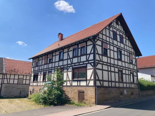 Bauernhaus zum Kauf 295.000 € 12 Zimmer 300 m² 3.000 m² Grundstück frei ab 01.01.2027 Grebenauer Straße 13 Hatterode Breitenbach am Herzberg 36287