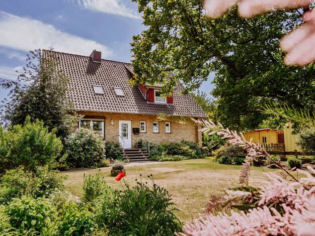 Haus zum Kauf 299.000 € 6 Zimmer 171,3 m² 1.156 m² Grundstück Barnstedt Lüneburg 21335