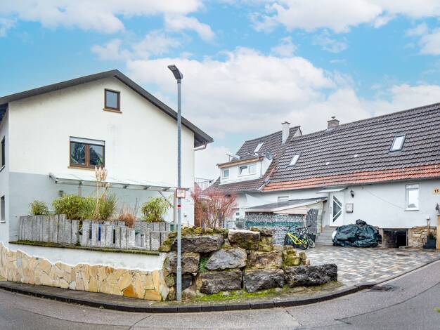 Einfamilienhaus zum Kauf 699.000 € 7 Zimmer 251 m² 416 m² Grundstück Stettfeld Ubstadt-Weiher 76698