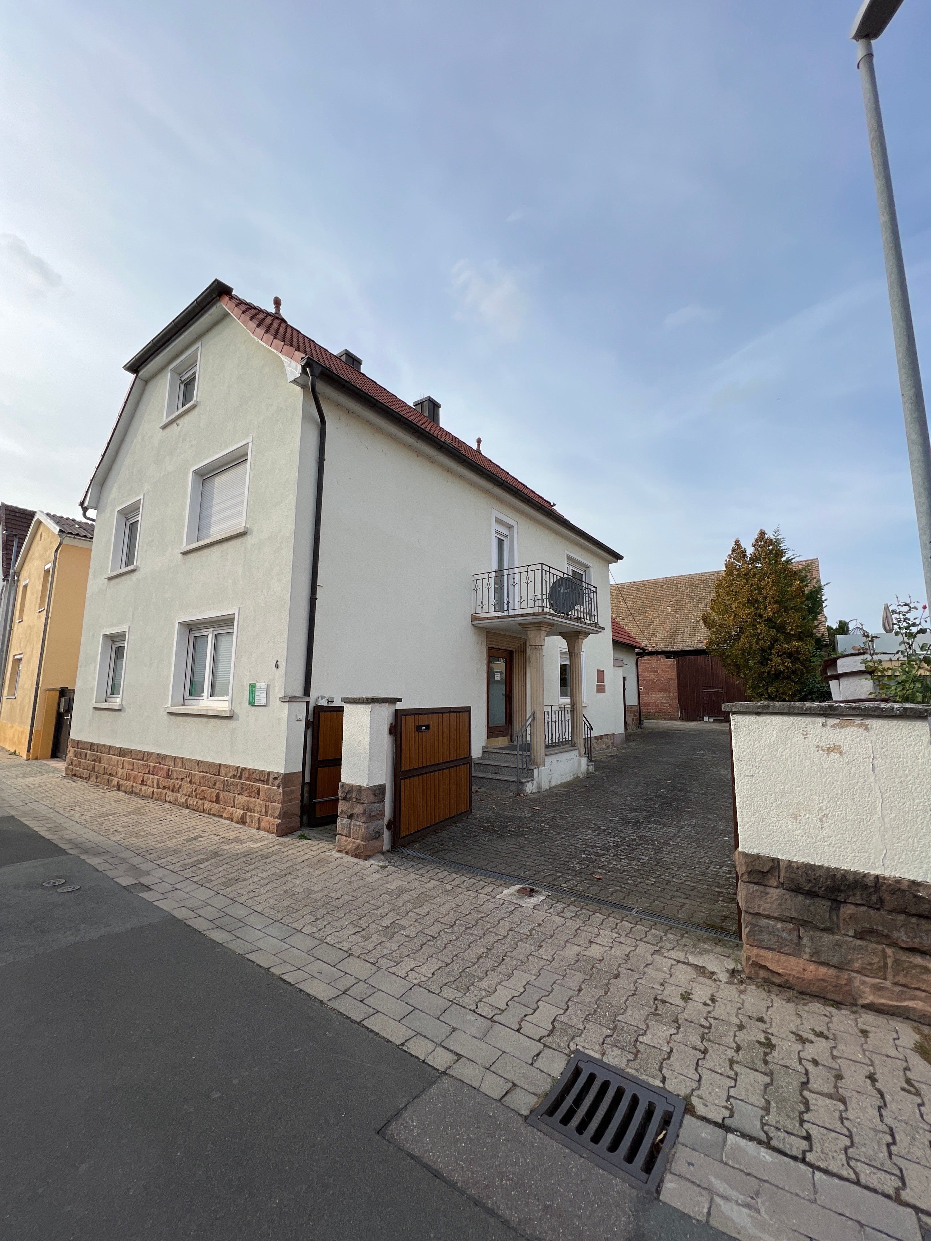 Einfamilienhaus zur Miete 1.250 € 10 Zimmer 200 m²<br/>Wohnfläche Hollandstraße 6 Rödersheim Rödersheim-Gronau 67127