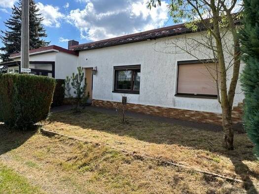 Bungalow zum Kauf 29.500 € 2 Zimmer 39 m² 446 m² Grundstück Pößneck,Stadt Pößneck 07381