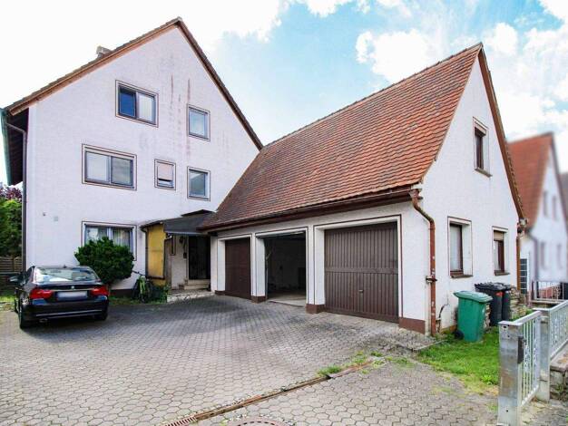 Mehrfamilienhaus zum Kauf als Kapitalanlage geeignet 620.000 € 10 Zimmer 277 m² 603,3 m² Grundstück Hetzles 91077
