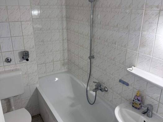 Studio zur Miete 580 € 1 Zimmer 40 m² 3. Geschoss Langwasser Nürnberg 90473