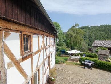 Bauernhaus zum Kauf 355.000 € 335 m² 2.285 m² Grundstück Hof Holpe Wissen 57537