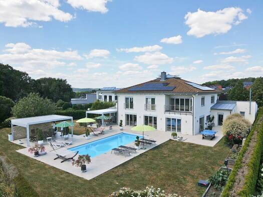 Einfamilienhaus zum Kauf 1.498.000 € 5 Zimmer 325 m² 1.750 m² Grundstück Creidlitz Coburg 96450