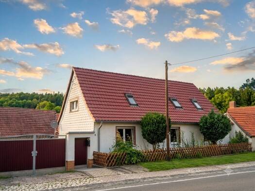 Einfamilienhaus zum Kauf 149.900 € 6,5 Zimmer 123 m² 1.267 m² Grundstück Großmonra Kölleda 99625