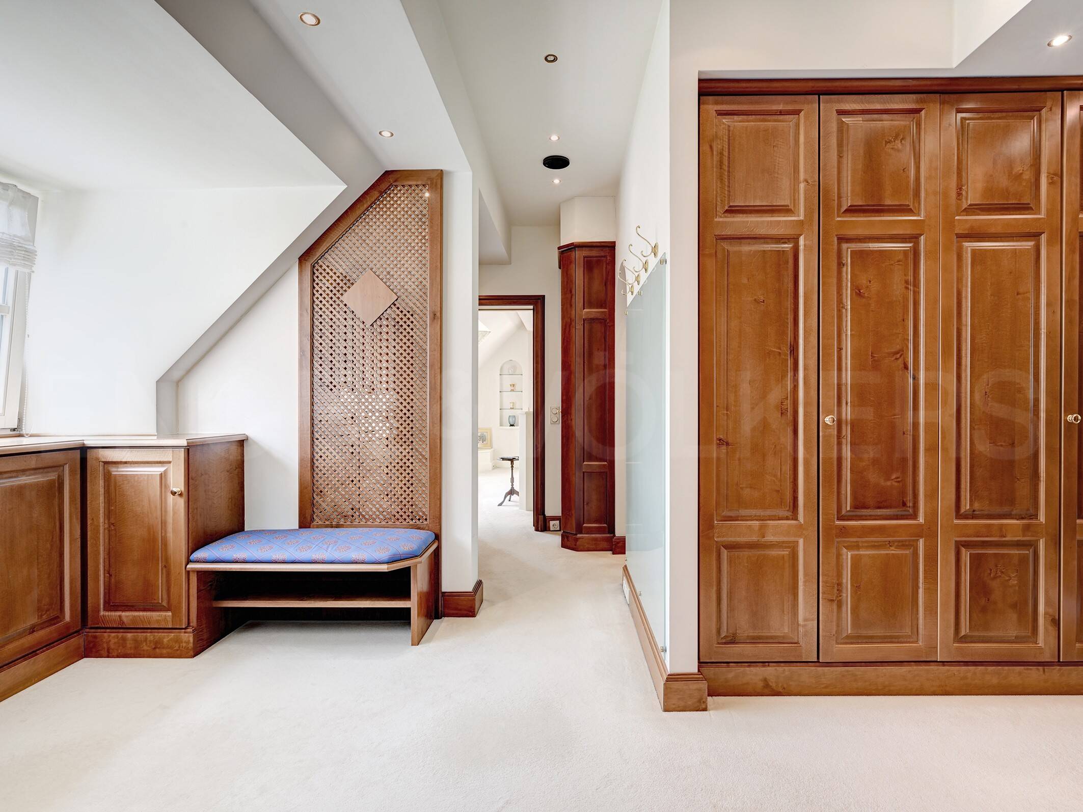 Property thumbnail 12