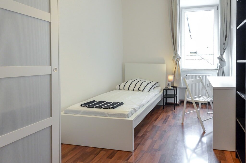 Wohnung zur Miete Wohnen auf Zeit 930 € 4 Zimmer 11 m²<br/>Wohnfläche 04.02.2025<br/>Verfügbarkeit Fraunhoferstraße 10 Glockenbach München 80469