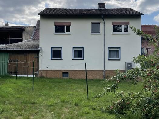 Einfamilienhaus zum Kauf 125.000 € 1.327 m² Grundstück Heringen Heringen (Werra) 36266