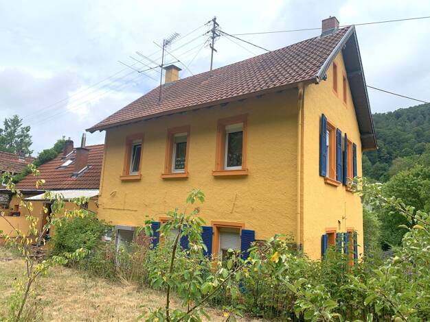 Haus zum Kauf 399.000 € 9 Zimmer 211 m² 672 m² Grundstück Rinnthal 76857