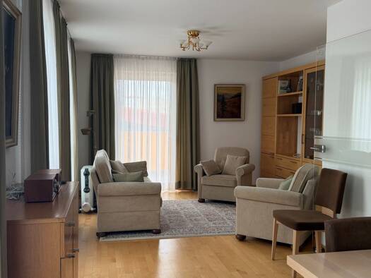 Wohnung zur Miete 670 € 2 Zimmer 67 m² Geschoss 2/4 frei ab 01.08.2026 Kulmbach 95326