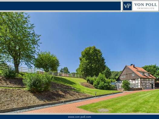 Bauernhaus zum Kauf 1.750.000 € 9 Zimmer 249,3 m² 11.728 m² Grundstück Wiembeck Lemgo 32657