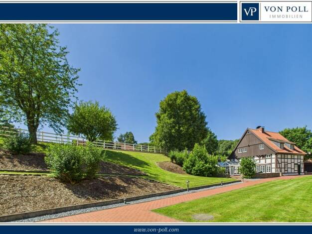Bauernhaus zum Kauf 1.750.000 € 9 Zimmer 249,3 m² 11.728 m² Grundstück Wiembeck Lemgo 32657