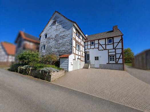 Einfamilienhaus zum Kauf 95.000 € 7 Zimmer 158 m² 243 m² Grundstück Bergheim Edertal 34549
