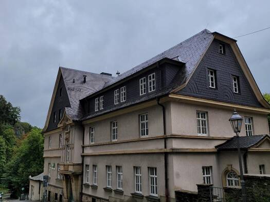 Bürogebäude zum Kauf provisionsfrei als Kapitalanlage geeignet 385.000 € 950 m² 1.686 m² Grundstück Schwarzenberg Schwarzenberg/Erzgeb. 08340