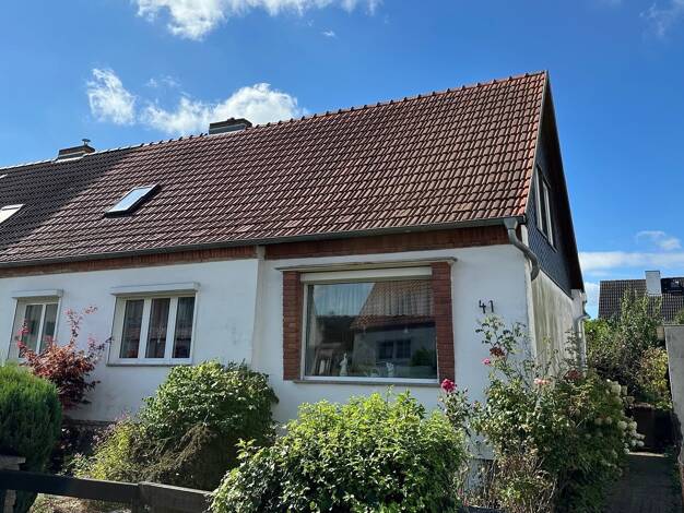 Doppelhaushälfte zum Kauf 249.000 € 5 Zimmer 127 m² 397 m² Grundstück Tribseer Siedlung Stralsund 18437