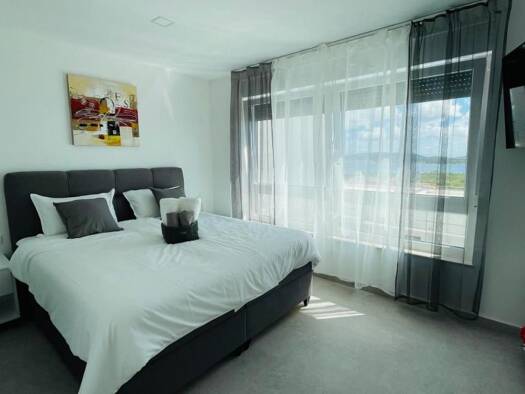 Wohnung zur Miete 1.200 € 6 Zimmer 180 m² 2. Geschoss Achmühl Bad Heilbrunn