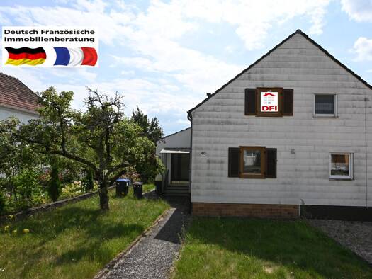 Doppelhaushälfte zum Kauf 235.000 € 5 Zimmer 114 m² 585 m² Grundstück Zeppelinstrasse 40 Alt-Saarbrücken Saarbrücken 66117