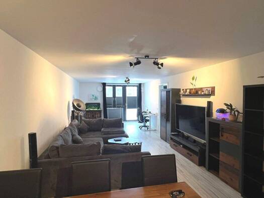 Wohnung zur Miete 1.200 € 3 Zimmer 100 m² frei ab 01.04.2026 Wedel 22880