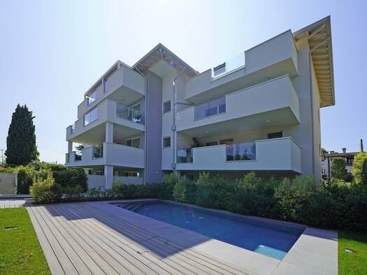 Terrassenwohnung zum Kauf 2.730.000 € 7 Zimmer 370 m² 2 Geschosse Desenzano del Garda 25015