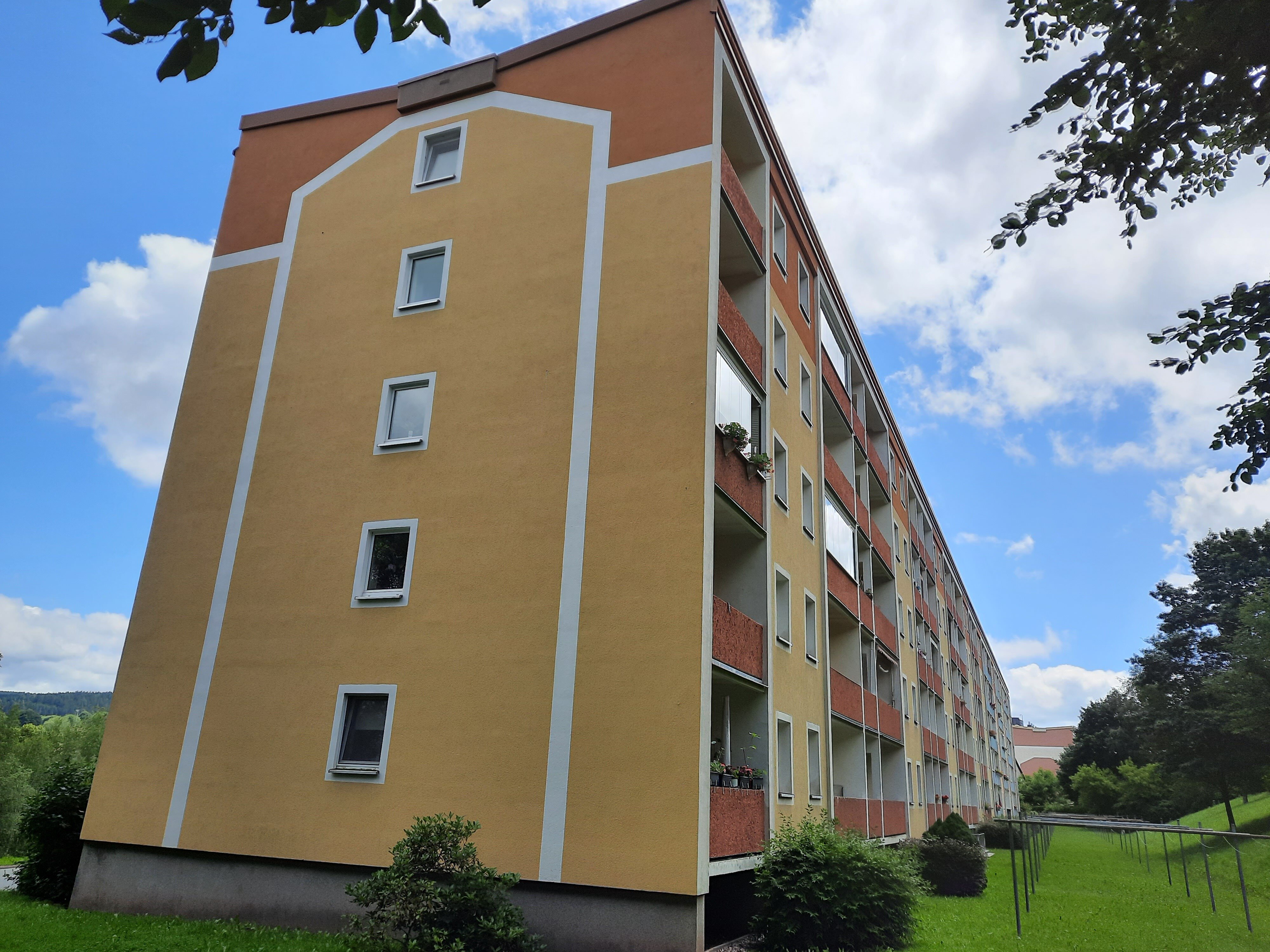 Wohnung zur Miete 448 € 4 Zimmer 80 m²<br/>Wohnfläche 4.<br/>Geschoss ab sofort<br/>Verfügbarkeit Max-Wenzel-Straße 25 Ehrenfriedersdorf 09427